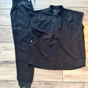 Figs black scrubs. Like new. Medium. Rafaela top. High waisted joggers.